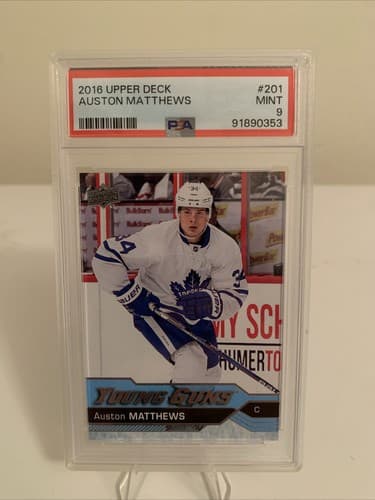 2016-17 Upper Deck Young Guns Auston Matthews Rookie Card #201